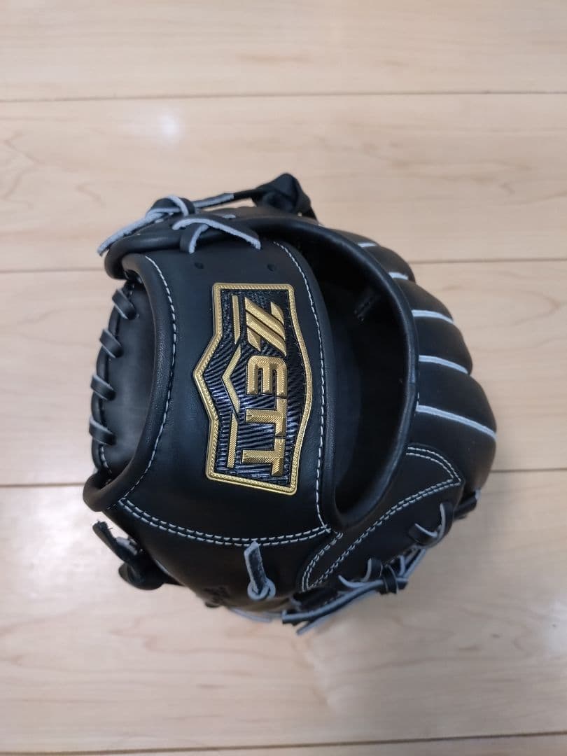 ZETT硬式野球グローブ 内野用（遊撃・２塁）【新品未使用】