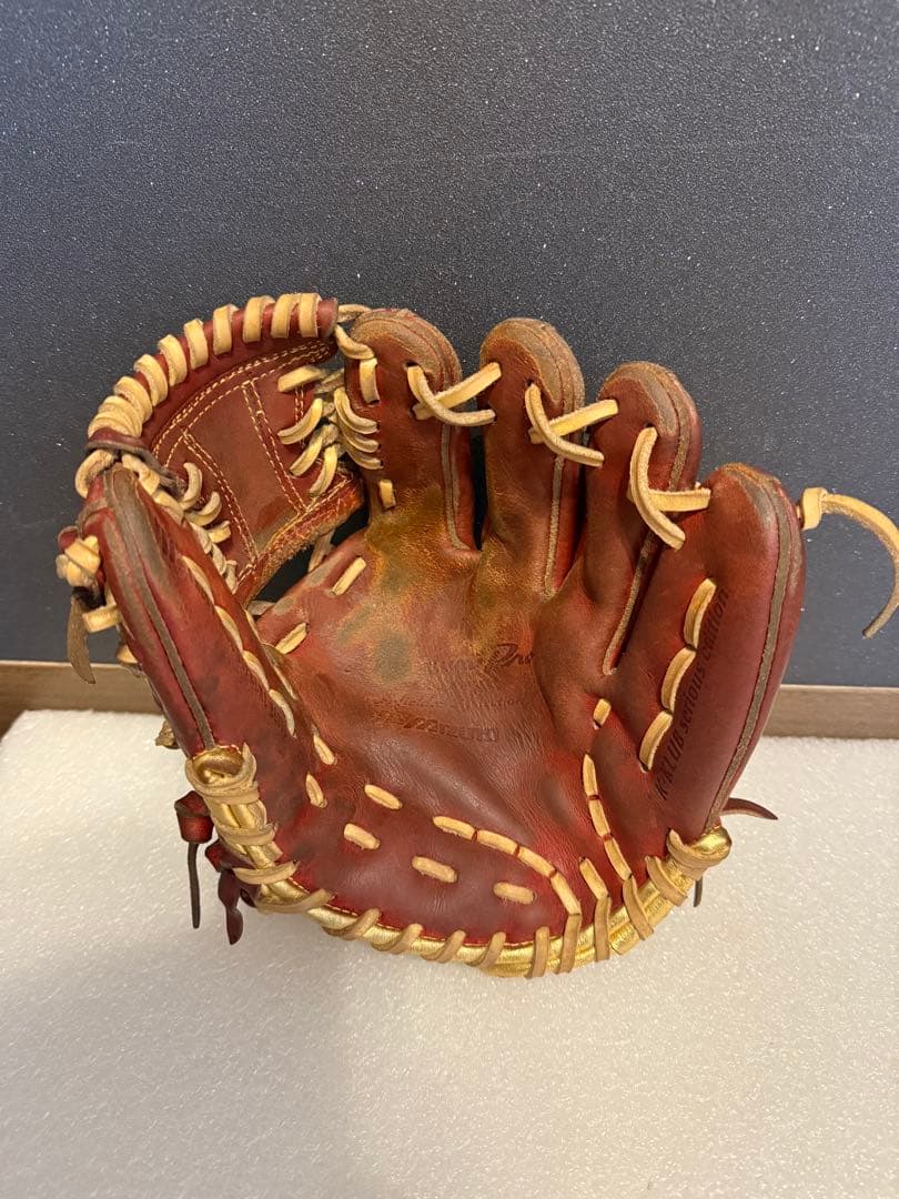 ★最高級★ ミズノプロ 硬式 内野手 ゴールドヘリ革交換 紐交換