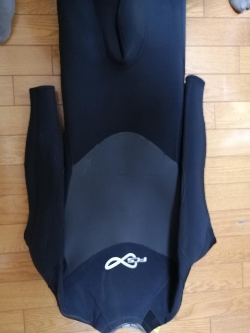 FCS メンズウェットスーツ ４／3mm 　MLサイズ フルスーツ