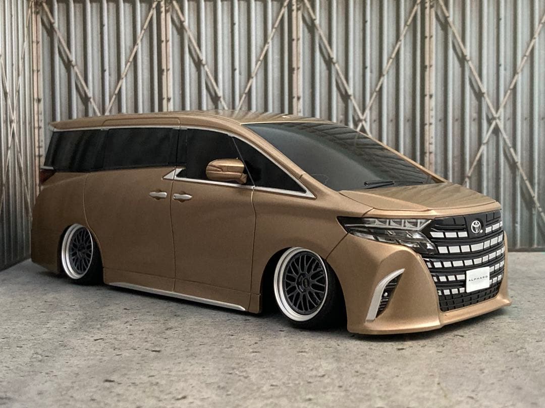 1/24新型アルファード・プレシャスレオブロンド（カスタム品）