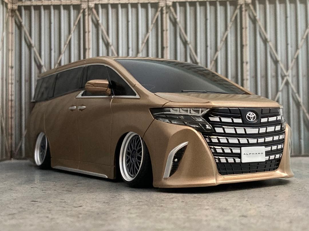 1/24新型アルファード・プレシャスレオブロンド（カスタム品）