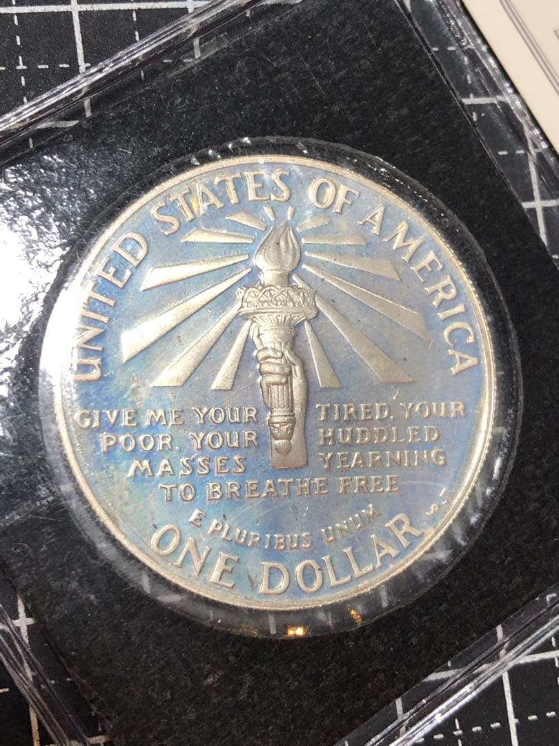 4275【アメリカ・銀貨】1986年1ドル銀貨　硬貨　　古銭　銀貨