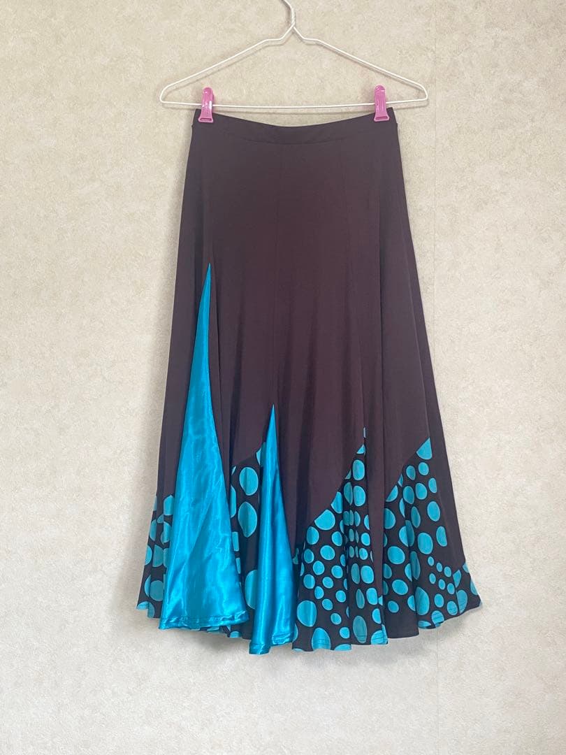 社交ダンス衣装 茶色と青の水玉模様