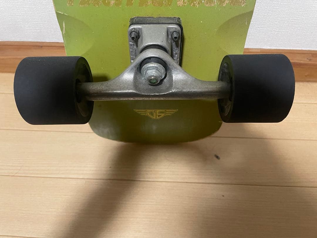 グラビティ　GRAVITY スケートボード