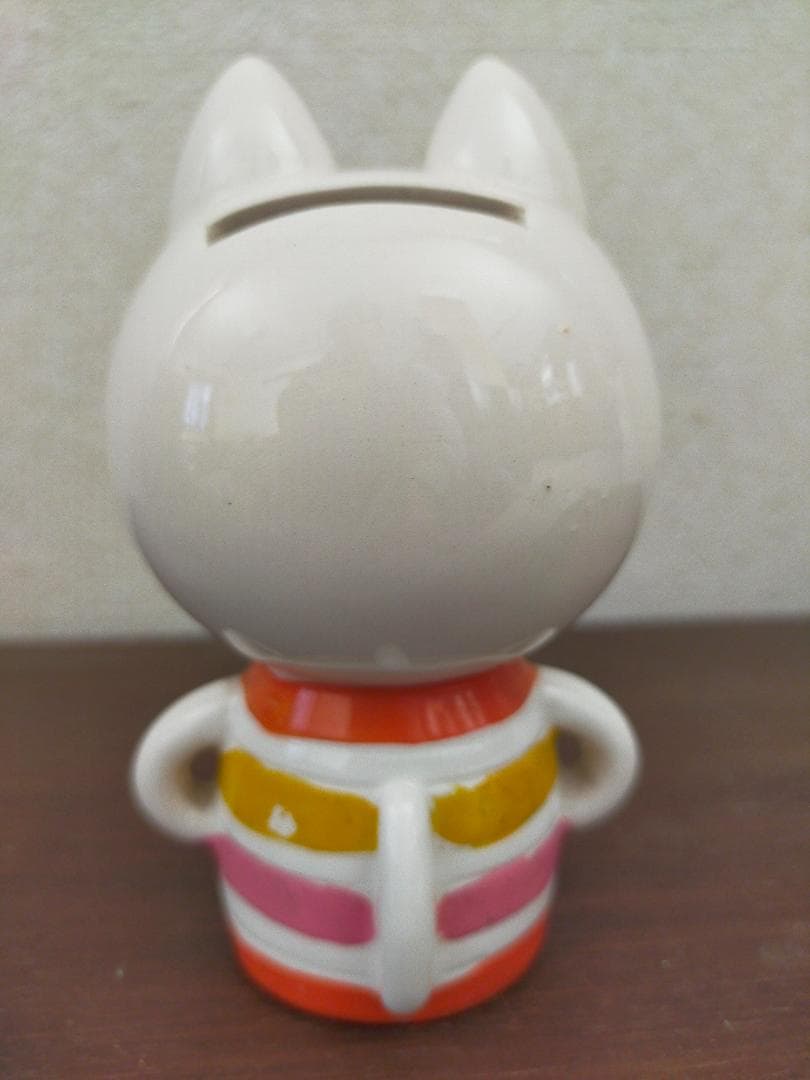 レトロ　陶器貯金箱　４個