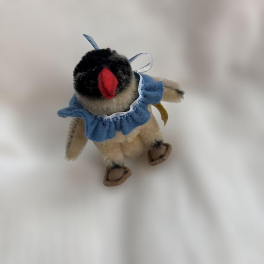 シュタイフ 小さなペンギンのぬいぐるみ
