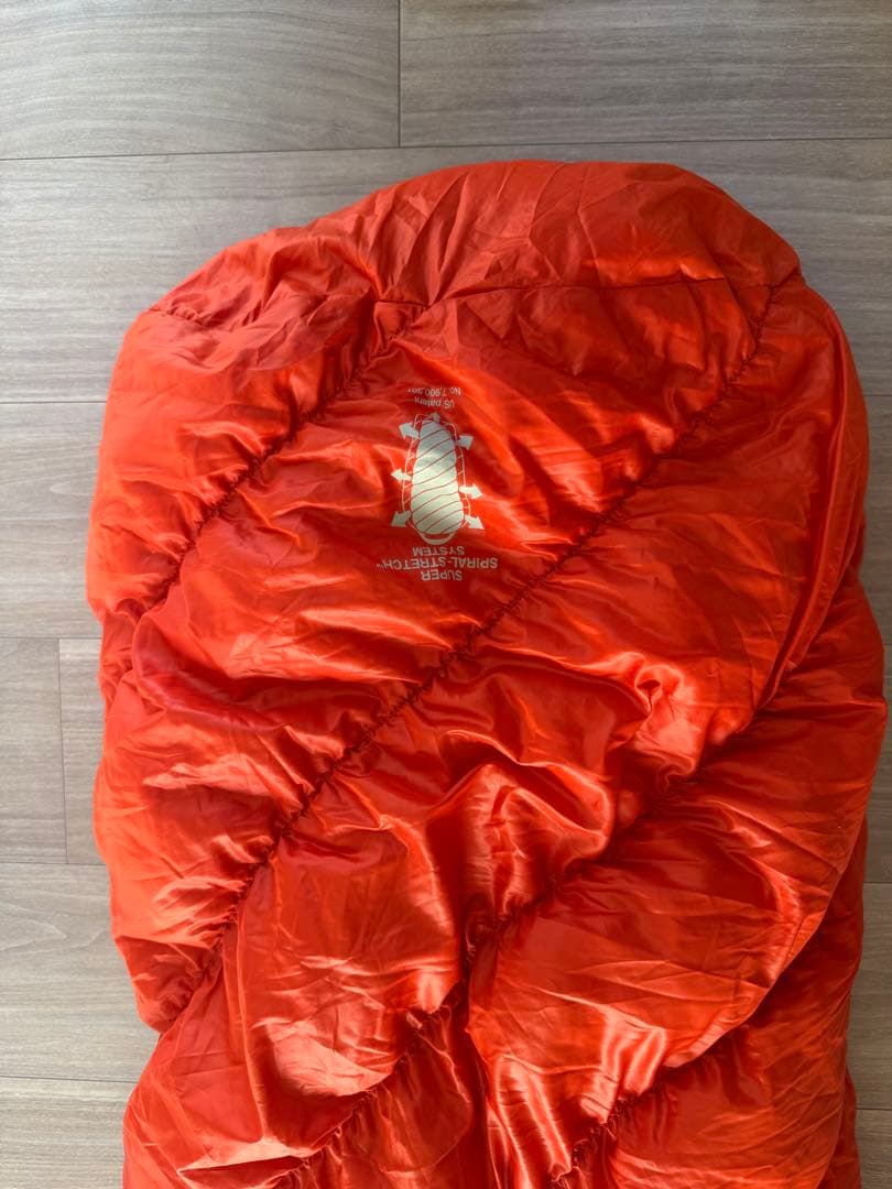 モンベル　#1　ダウンハガー650