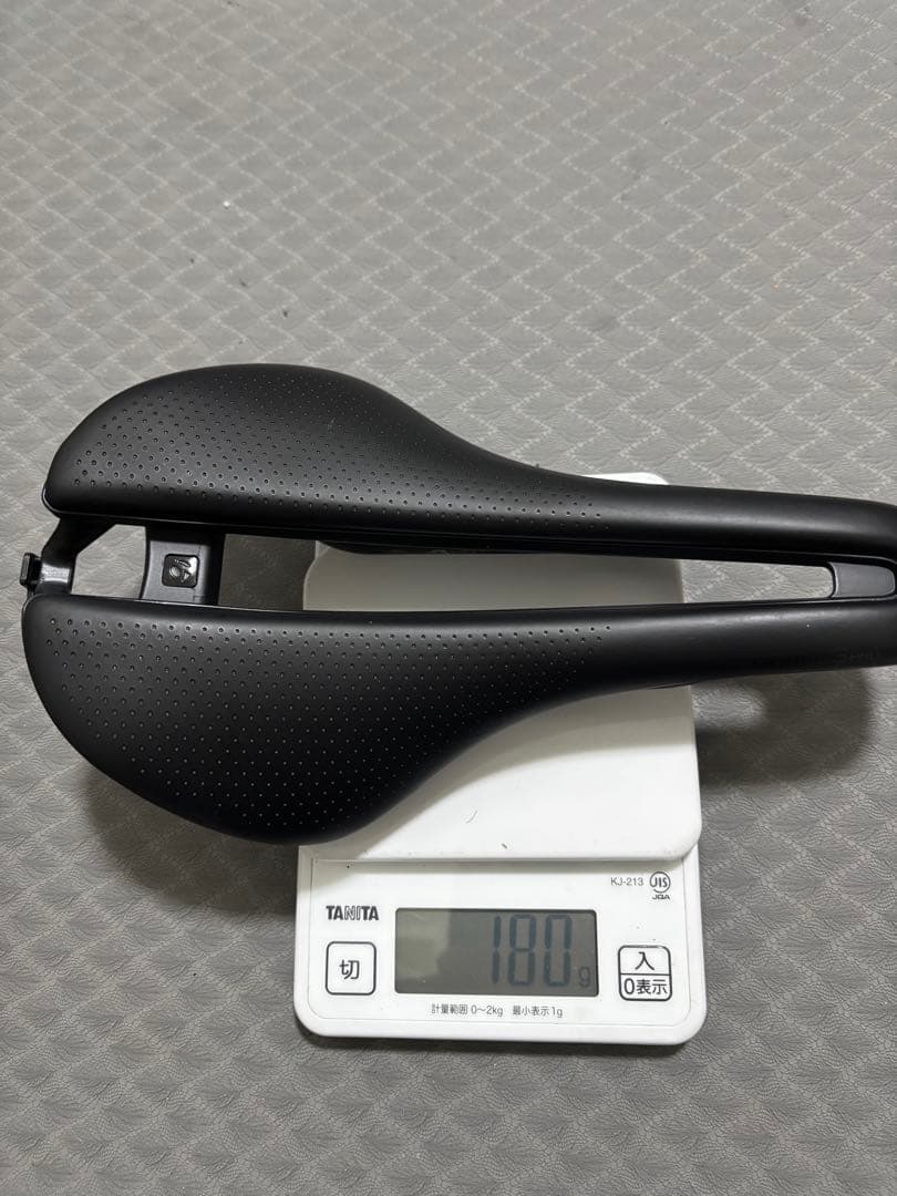 は*の様 BONTRAGER AEOLUS PRO 145mm カーボンレール