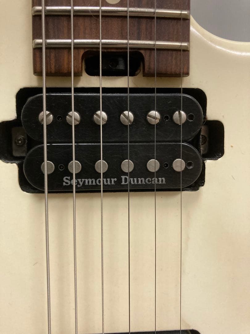 CHARVEL ( シャーベル ) 純正ハードケース付き