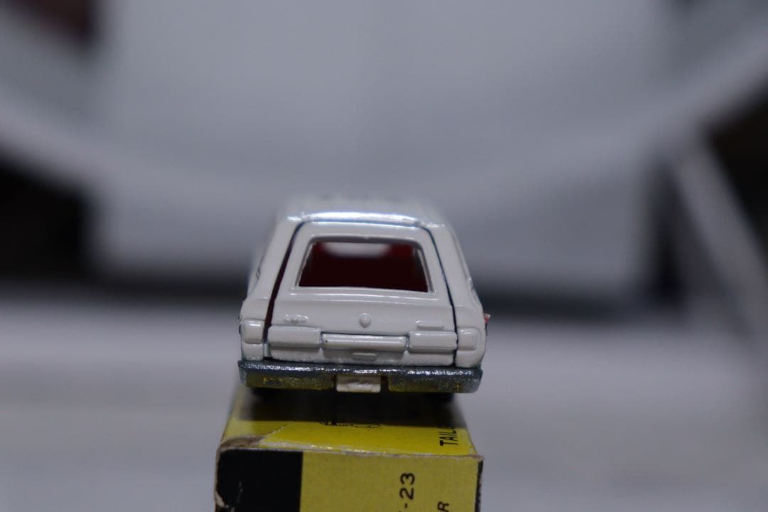 日本製　国産　トミカ　　日本航空　セドリックワゴン　連絡車　102