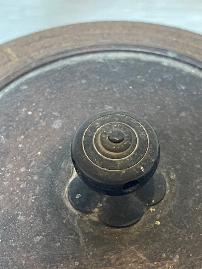 南部鉄器　亀甲文　鉄瓶　鉄釜　アンティーク　置物120