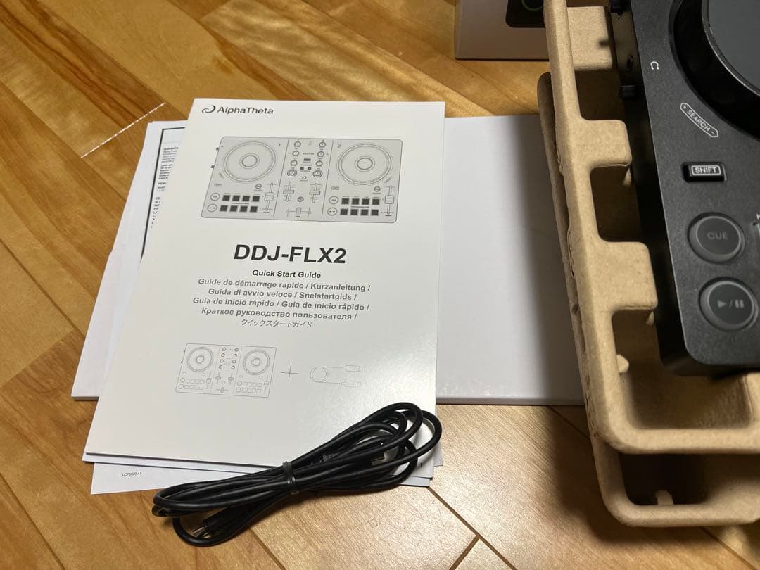 美品　DJコントローラー AlphaTheta DDJ-FLX2 使用頻度少ない