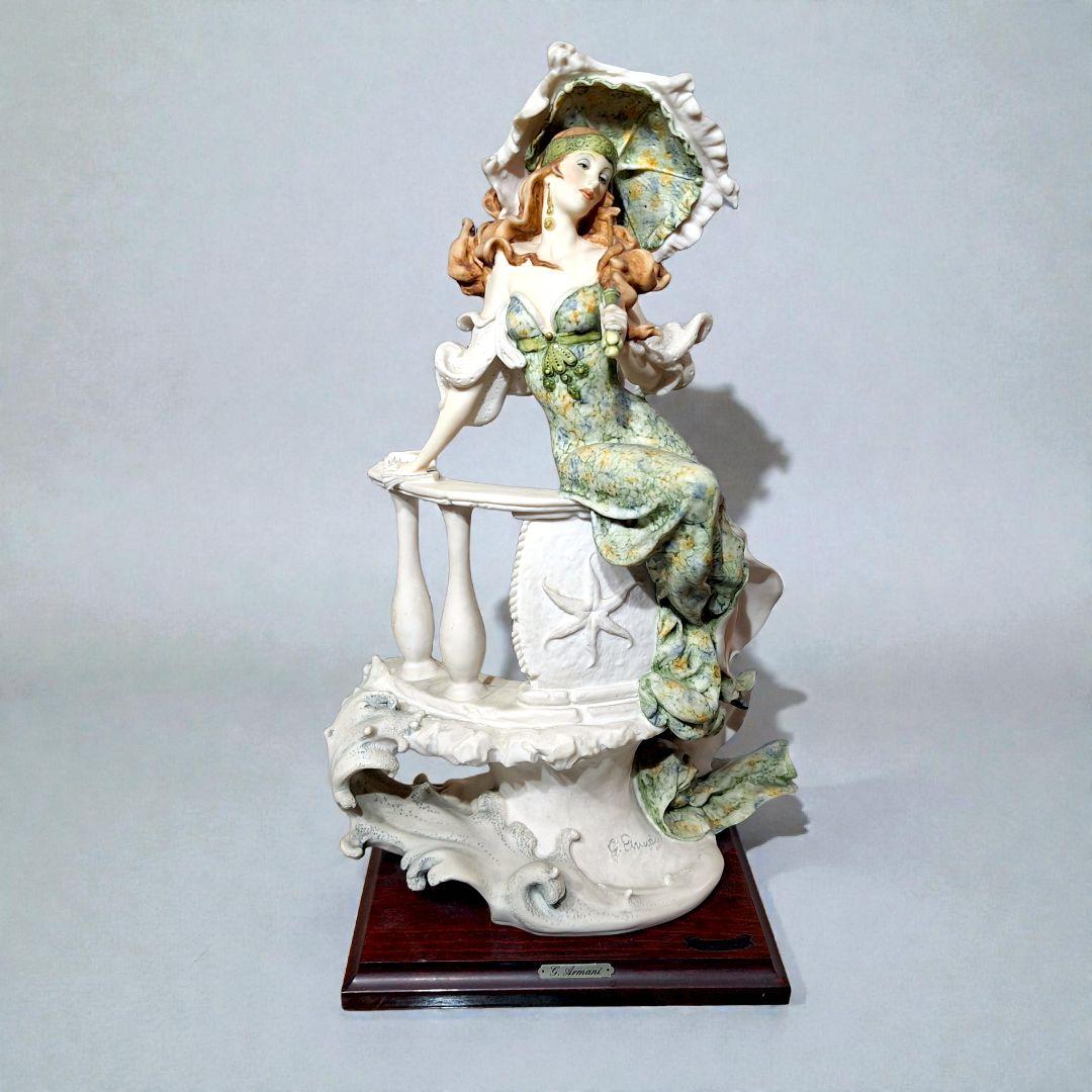 G Armani 1985 大型フィギュリン 女性像 Florence 傘欠け