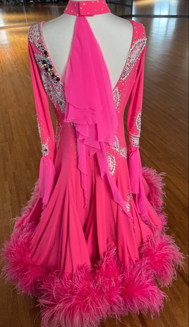 チャコット社交ダンスドレス ピンク フリルチョーカーとフロート付き 3 L日本製