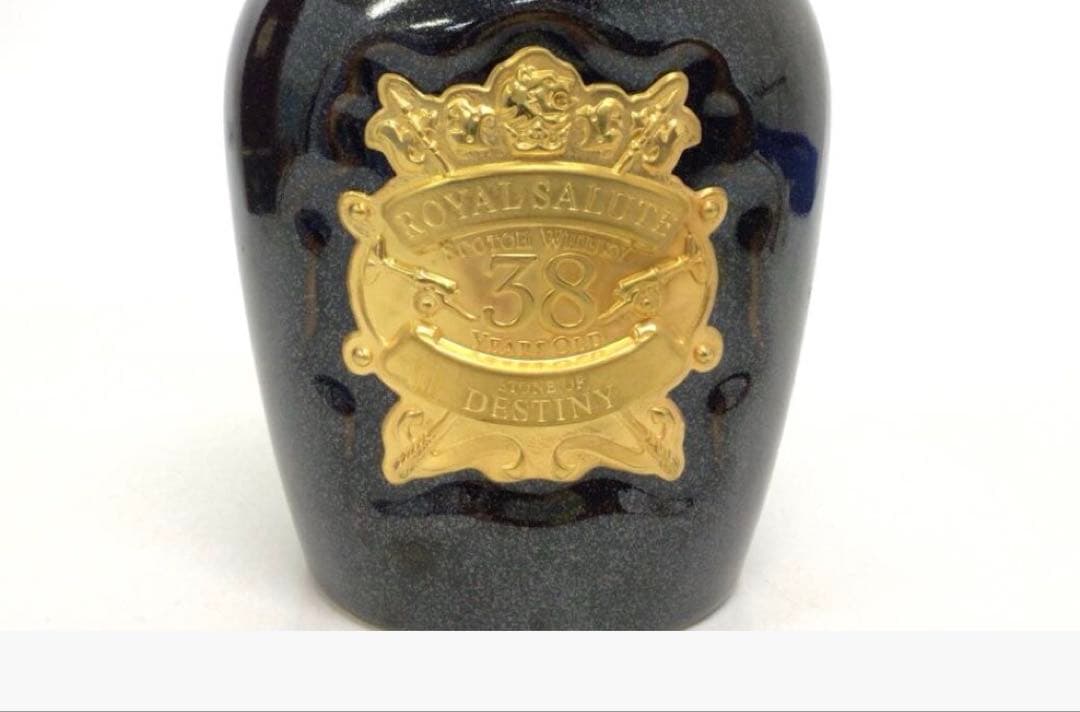ウイスキー ロイヤルサルートストーン オブ ディスティニー 陶器ボトル
