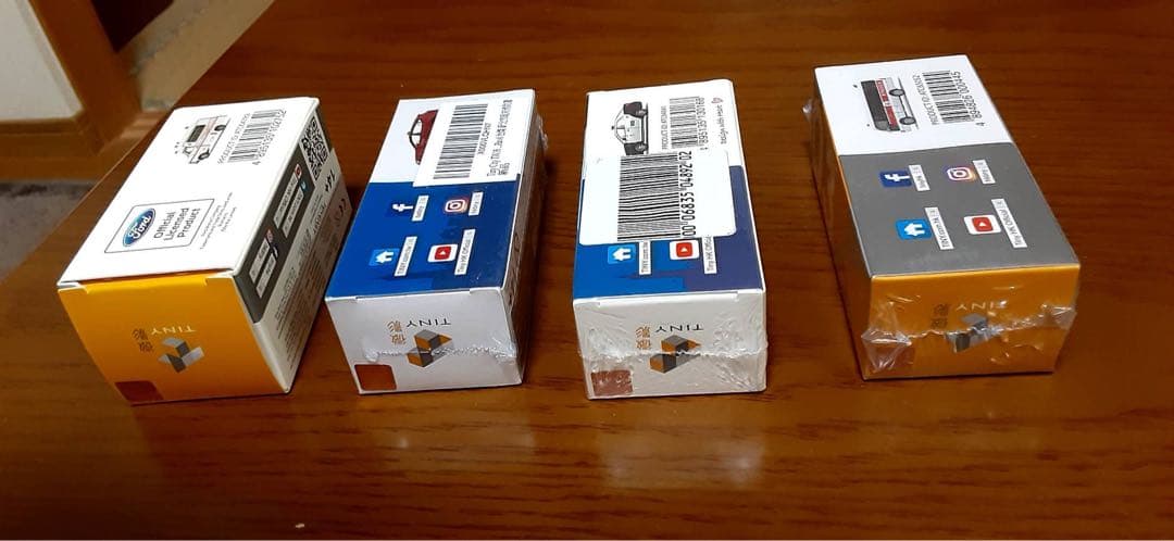 TINY タイニー　パトロールカー　消防車　救急車 1/64 4点セット