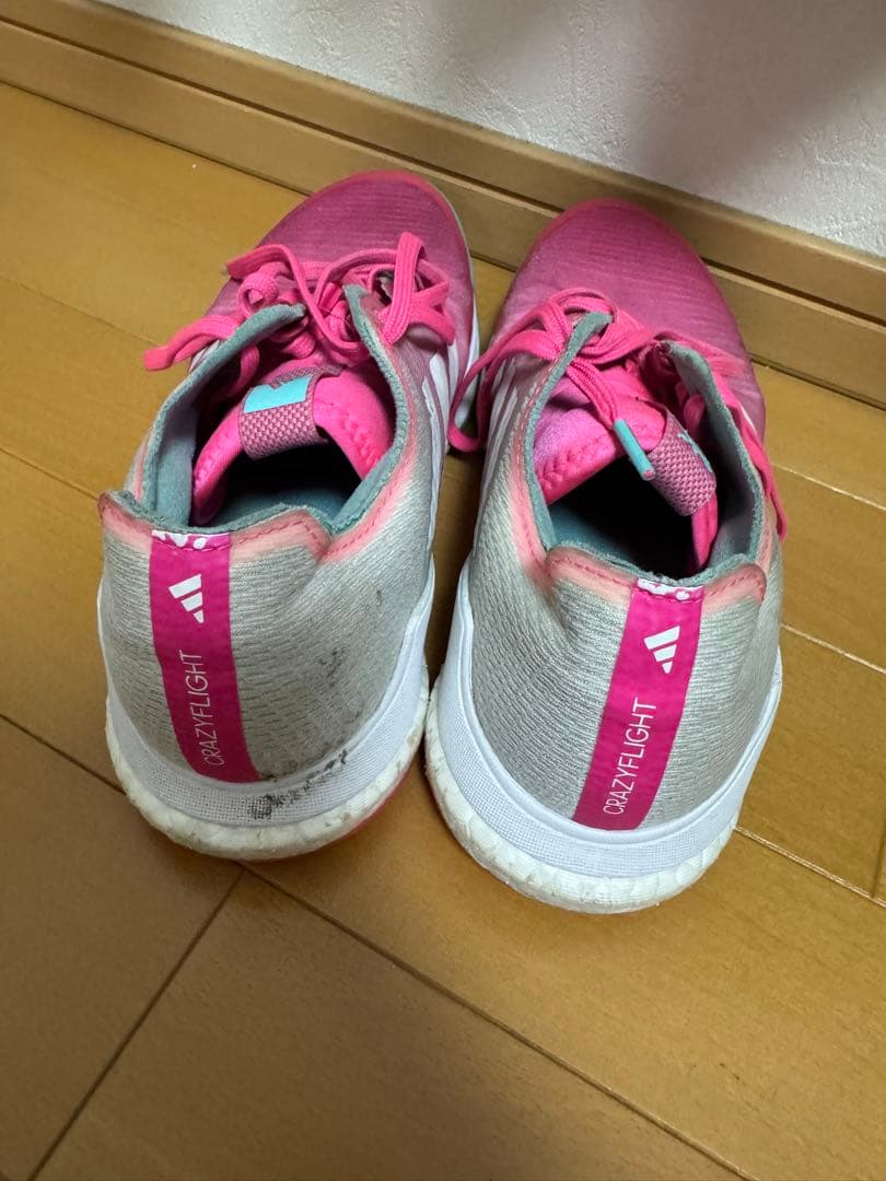 アディダスクレイジーフライト 275