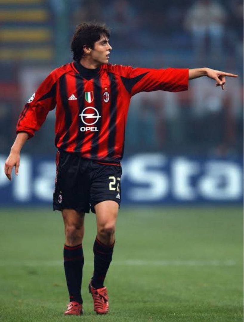 ACミラン カカ　KAKA 22番 サッカーユニフォーム　レア　赤