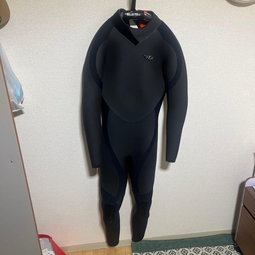 ウェットスーツ 黒色