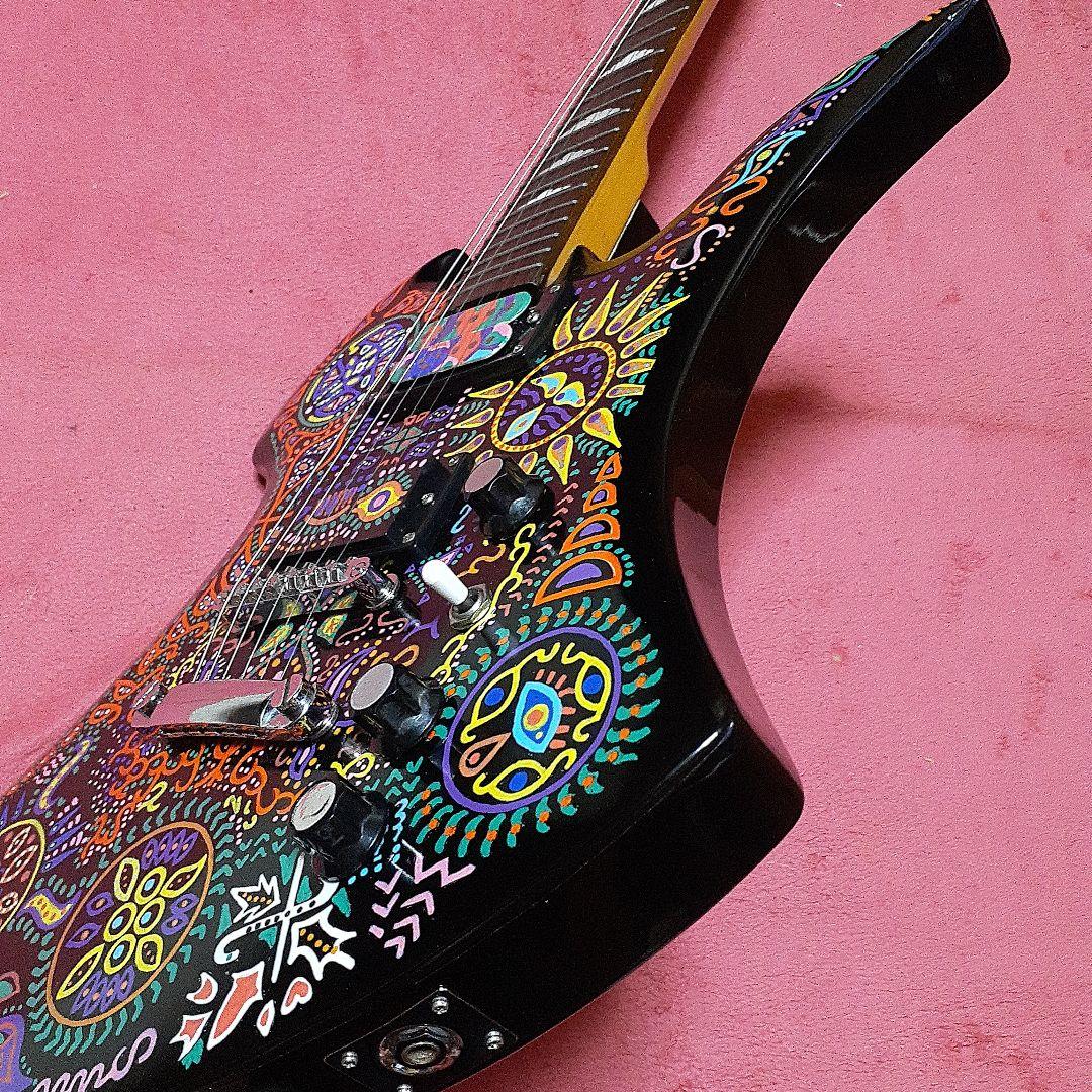 【良・美品】サイケペイント・hideモデル。モッキンバードエレキギター。