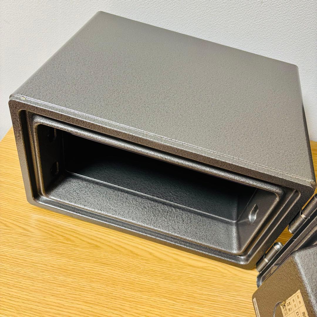 日本金銭機械　金庫 Diamond Safe 耐火金庫 DS-23鍵・引出し付
