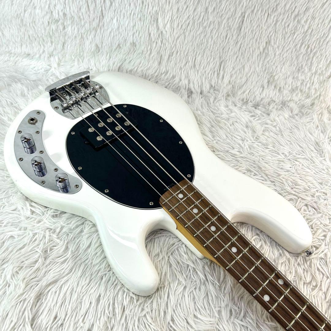 Sterling by MusicMan Ray4 スティングレイベース