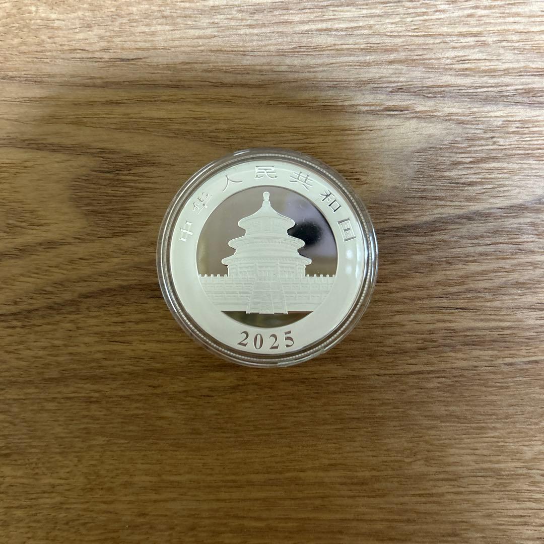 銀　2025 中国　パンダ　30g
