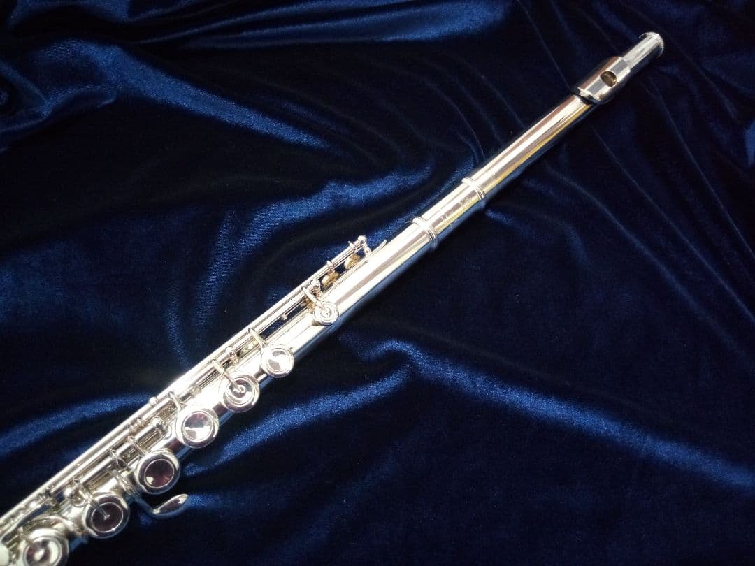 ♦フルメンテ済♦極上品♦総銀製♦ヤマハフルートハンドメイド　YFL63