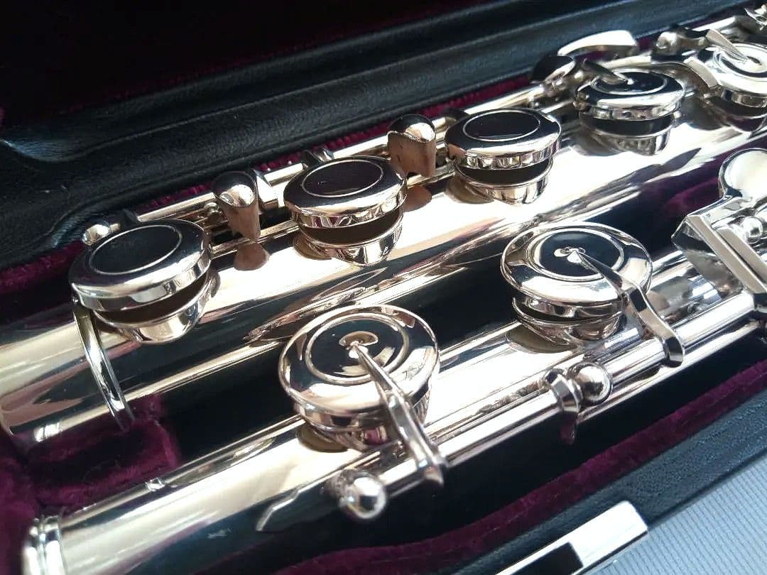 ♦フルメンテ済♦極上品♦総銀製♦ヤマハフルートハンドメイド　YFL63