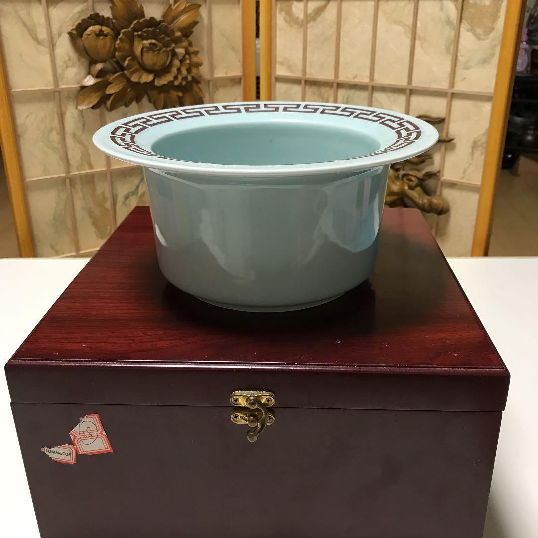 青瓷　龍泉青瓷　中国土産　工芸美術品　共箱