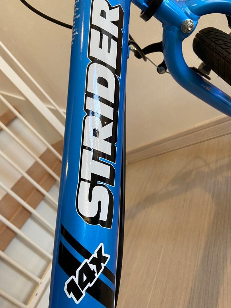 【超極美品】ストライダー14x ブルー　※使用回数2回　純正スタンド付き