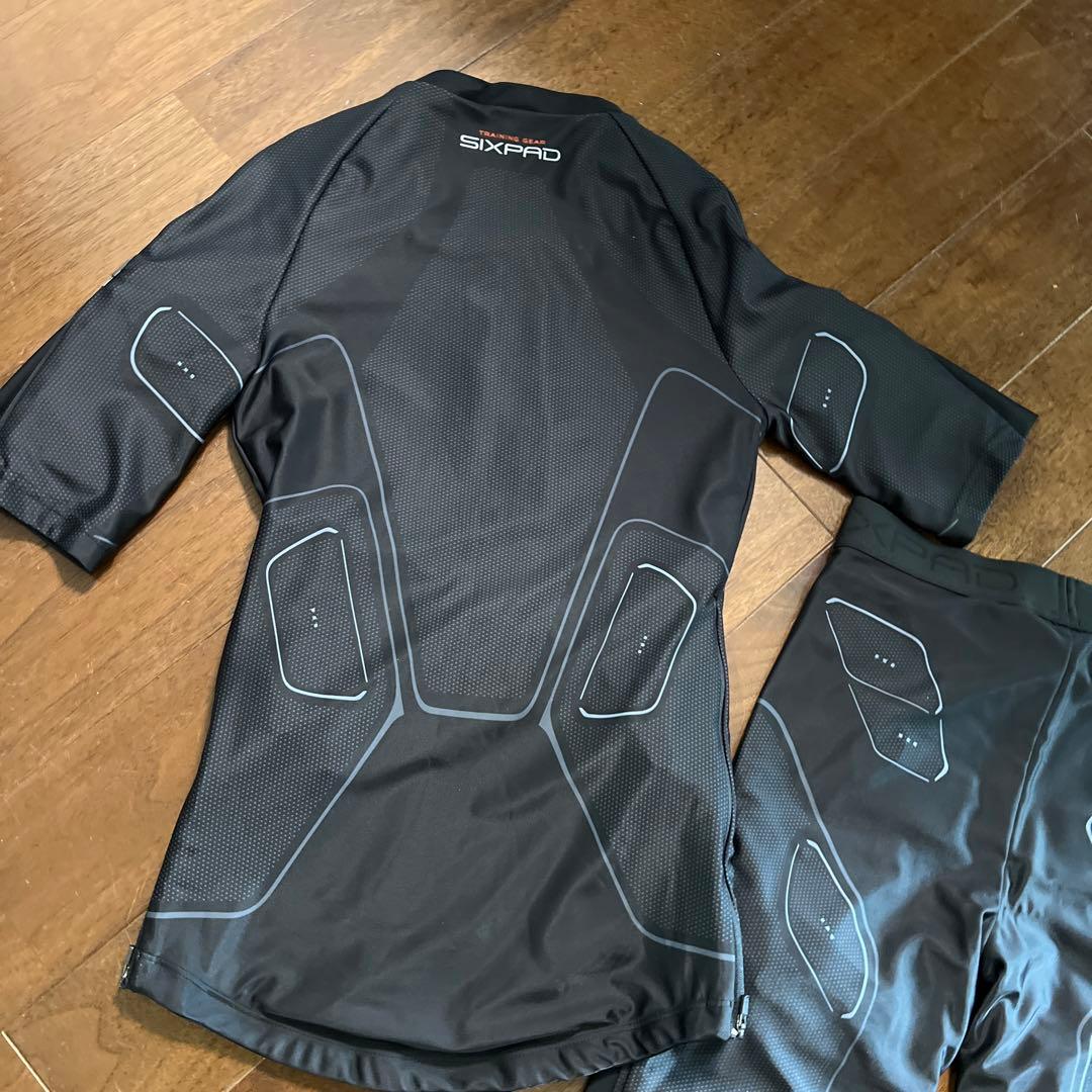 SIXPAD パワースーツ　レディース上下　Mサイズ