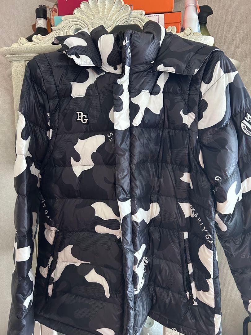 PEARLY GATES 迷彩柄ダウンジャケット