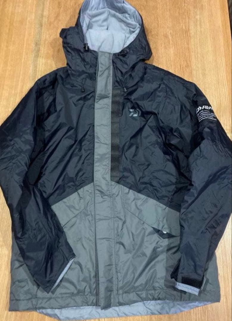 DIWA ダイワ　ナイロン　防寒スーツ　上下セット　M 　匿名発送