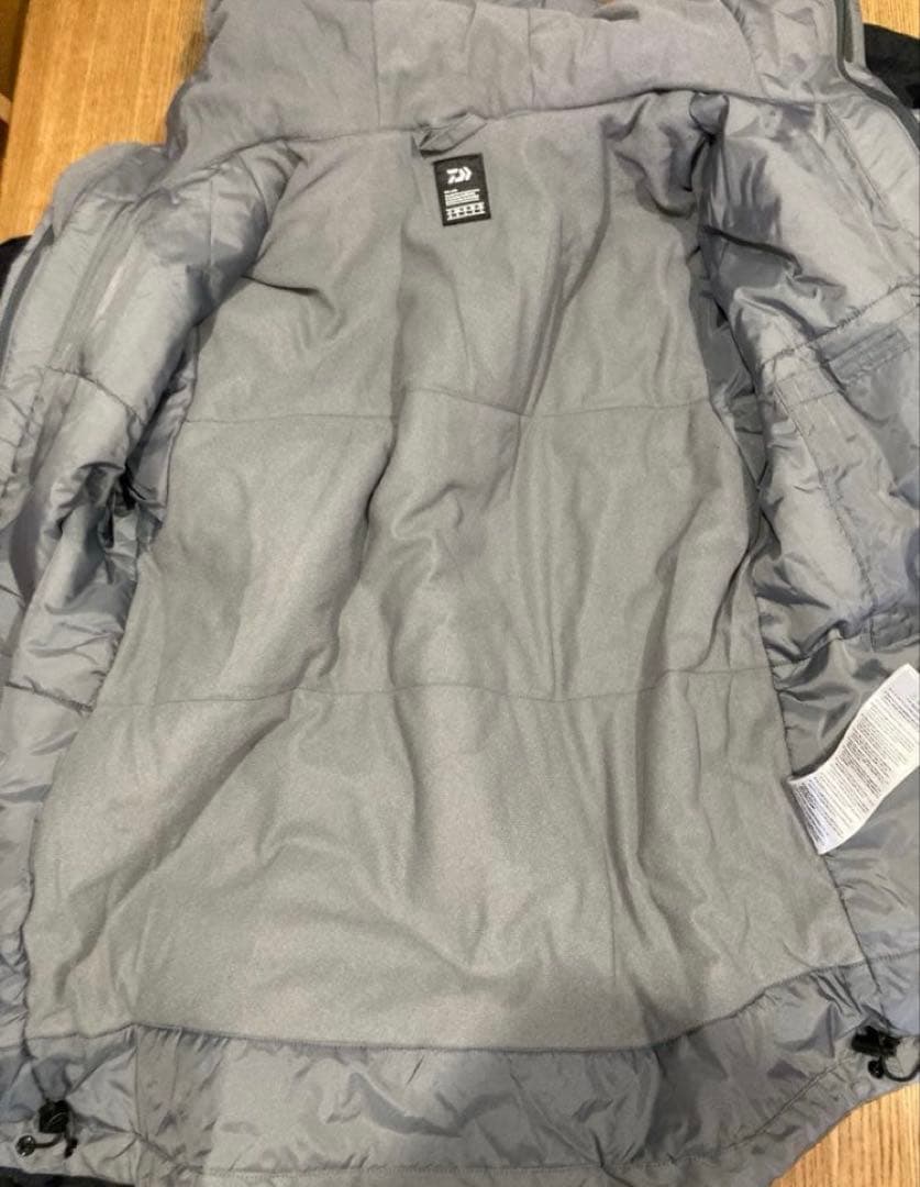 DIWA ダイワ　ナイロン　防寒スーツ　上下セット　M 　匿名発送