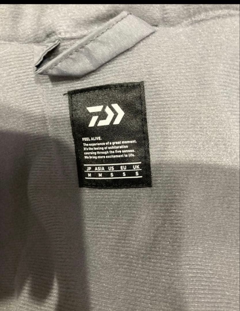 DIWA ダイワ　ナイロン　防寒スーツ　上下セット　M 　匿名発送