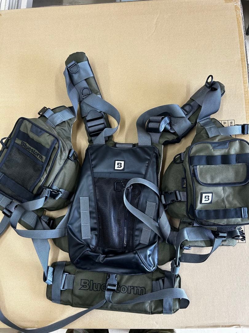 Bluestorm フローティングベスト