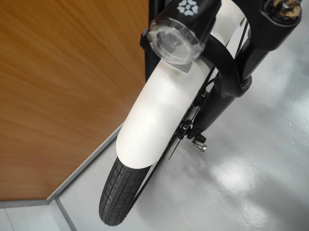 【Clarissa】電動アシスト自転車ERWAYA02 ホワイト&グリーン