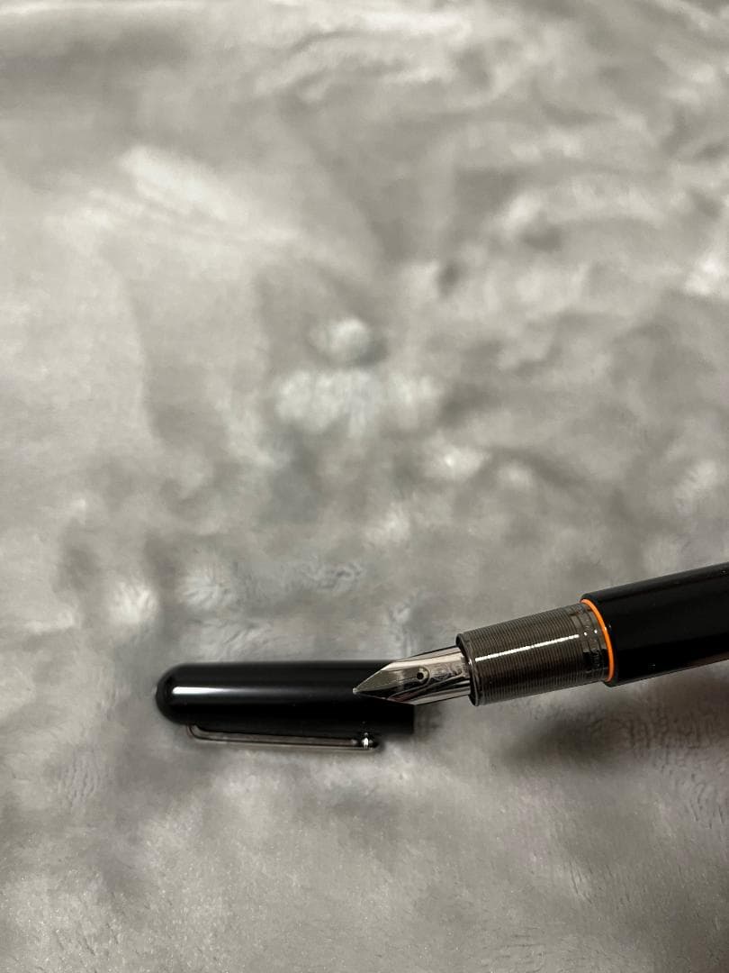 モンブラン Montblanc 万年筆 M 中字 マットブラック