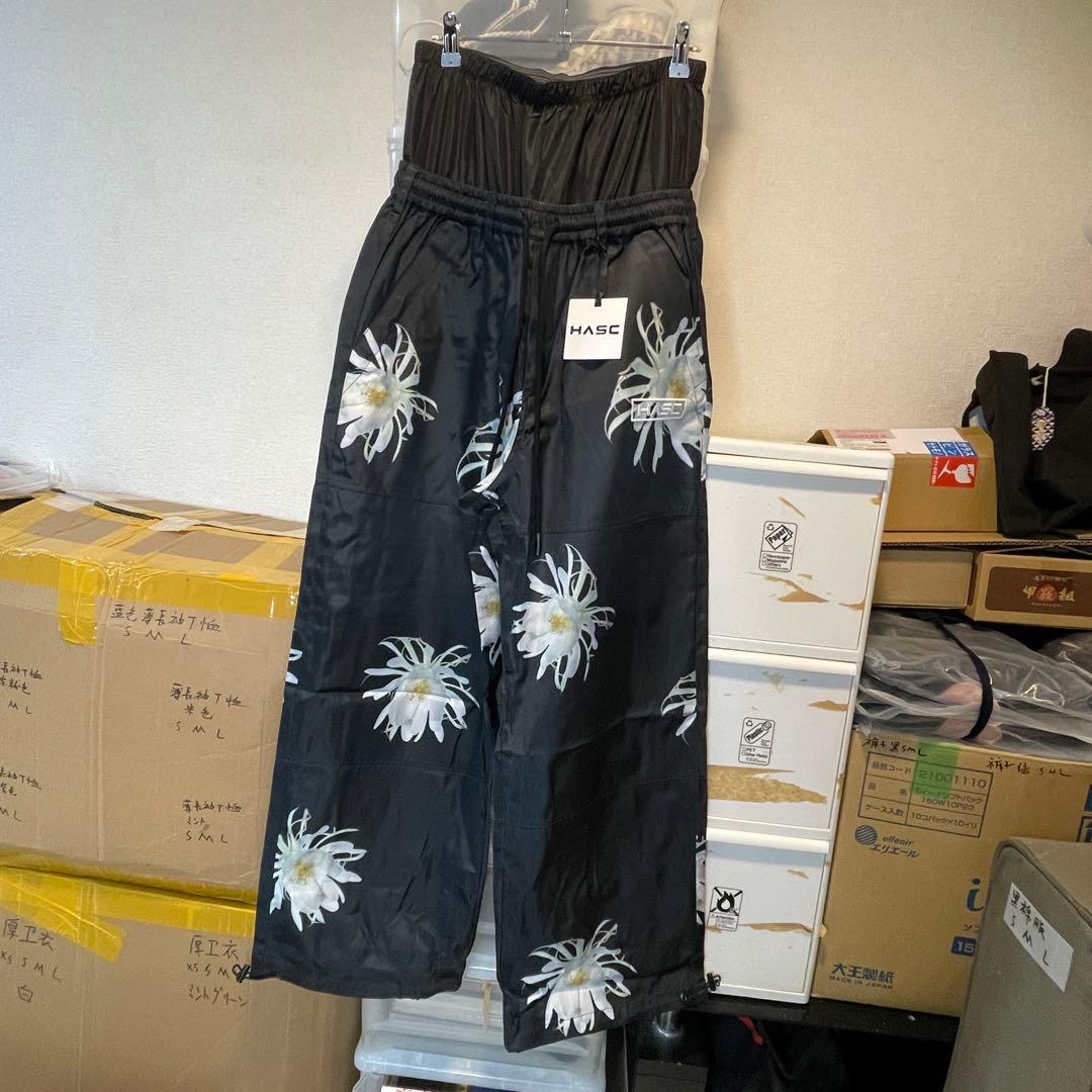 新品印花スキーパンツ S 男女兼用 花柄