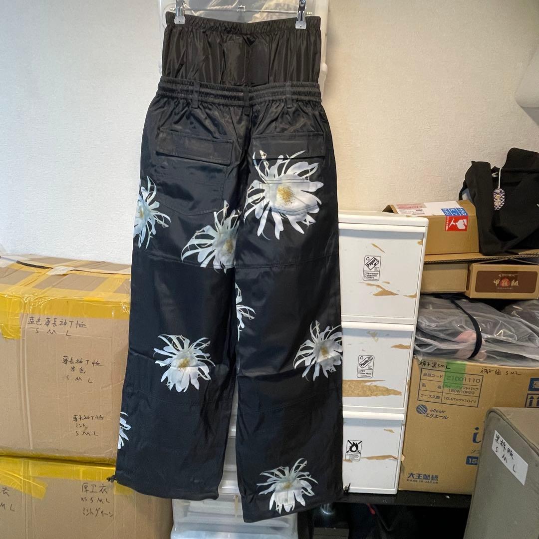 新品印花スキーパンツ S 男女兼用 花柄