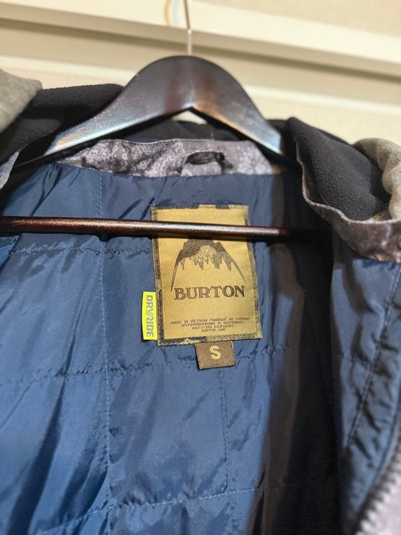 BURTON スノーボードウェア ペイズリー柄　Sサイズ