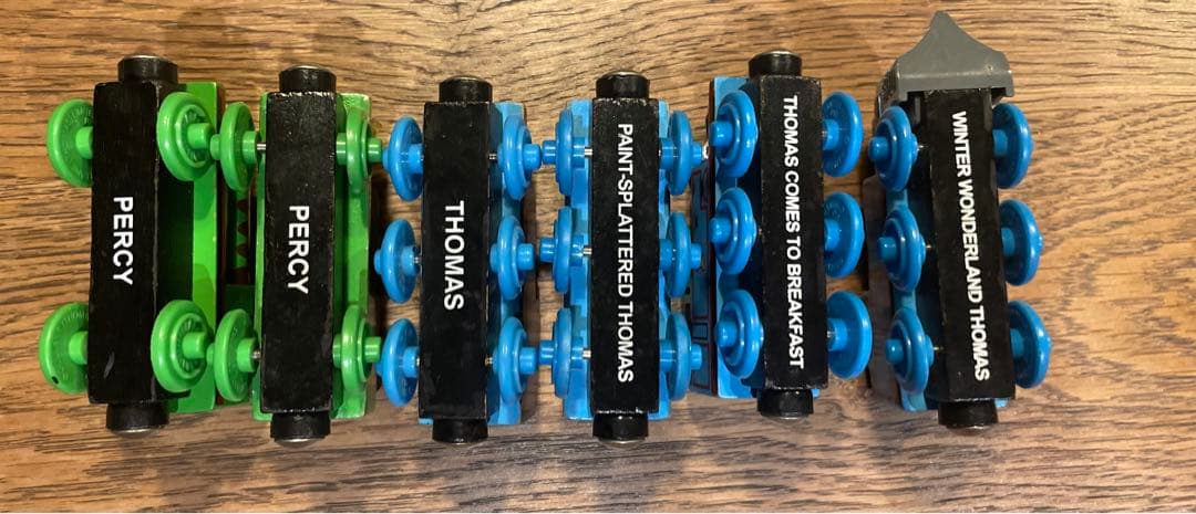 トーマス　木製