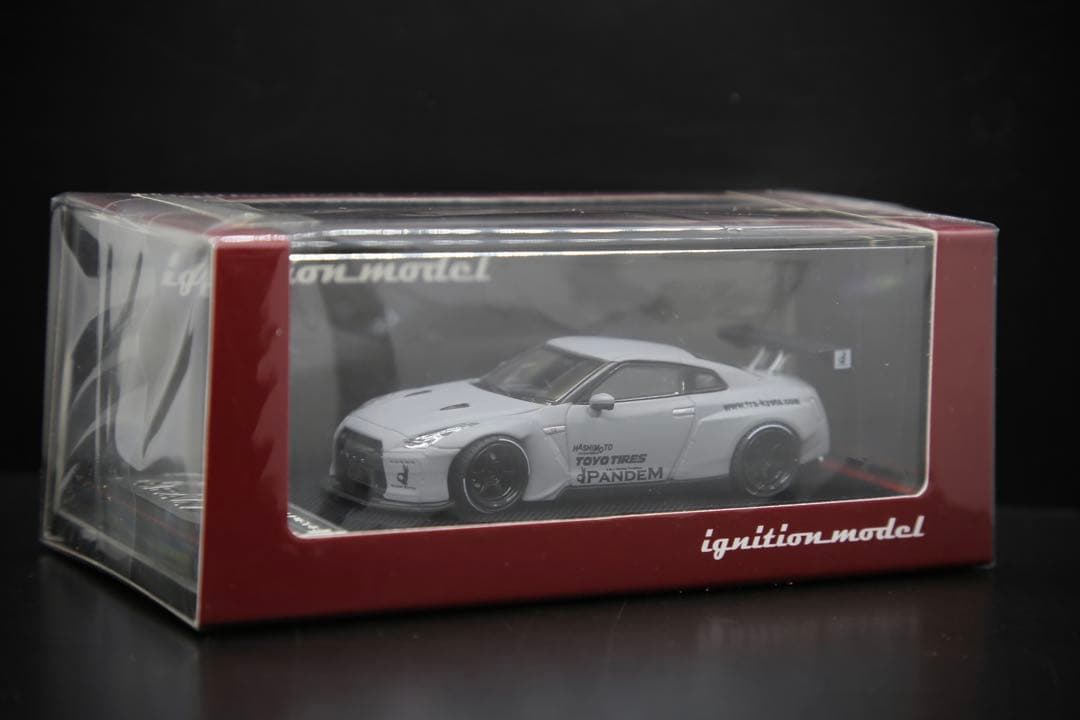 ミニカー 1/64 IG PANDEM R35 GT-R