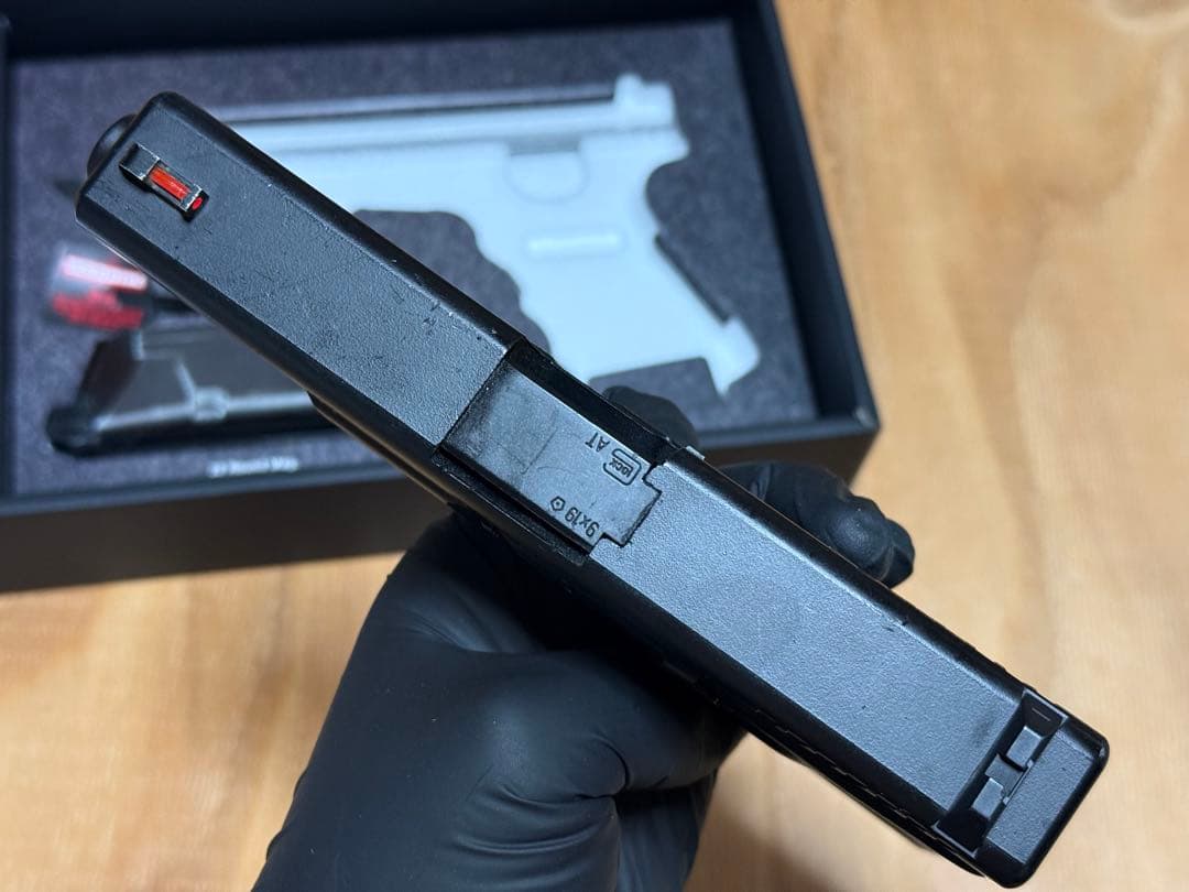 東京マルイ GLOCK 19 ガスブローバック　中古　予備マグ2本付き