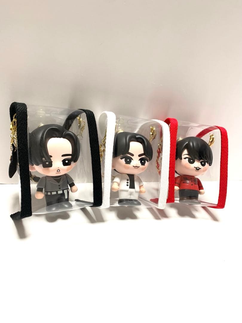 みか☆プロフ必読お願いします。　すのチルソフビポーチ　黒白赤Man