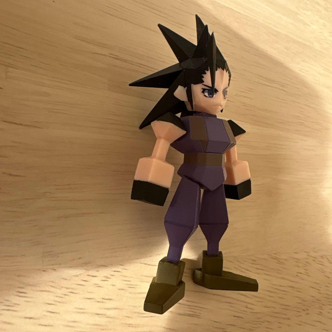 FINAL FANTASY Ⅶ REBIRTH 発売記念くじＧ賞 ミニフィギュア