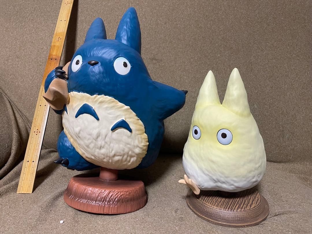 【高クオリティ】となりのトトロ　置物　中トトロ　小トトロ　み〜つけた！