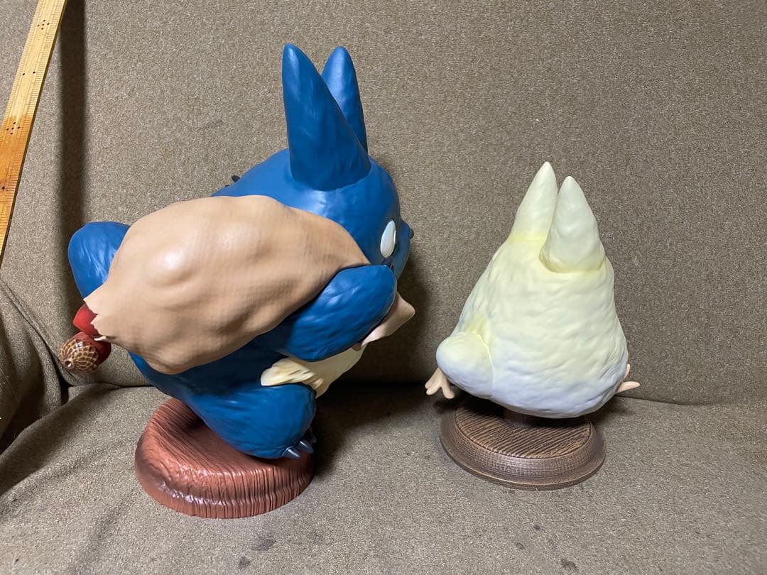【高クオリティ】となりのトトロ　置物　中トトロ　小トトロ　み〜つけた！