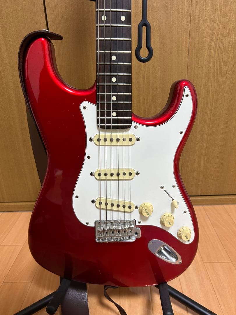エレキギター　HISTORY ストラトキャスター　赤